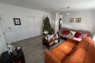 21780 NW 2nd Ct, Pembroke Pines, FL 33029 - Photo 10