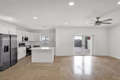 11373 NW 34th Pl, Sunrise, FL 33323 - Photo 8