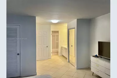7135 Collins Ave #702, Miami Beach, FL 33141 - Photo 2
