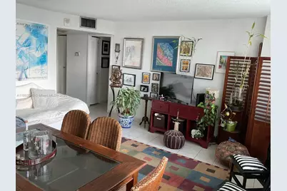 7135 Collins Ave #533, Miami Beach, FL 33141 - Photo 2