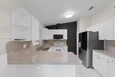 15327 SW 179th Ter, Miami, FL 33187 - Photo 4