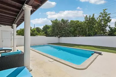 7952 Shalimar St, Miramar, FL 33023 - Photo 4