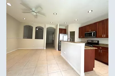 1560 SE Wilshire Pl #103, Stuart, FL 34994 - Photo 10