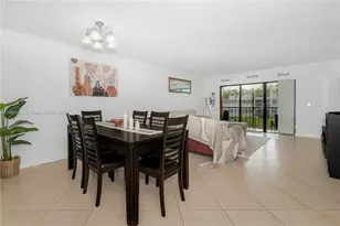 150 Lakeview Dr, Weston, FL 33326 - Photo 2