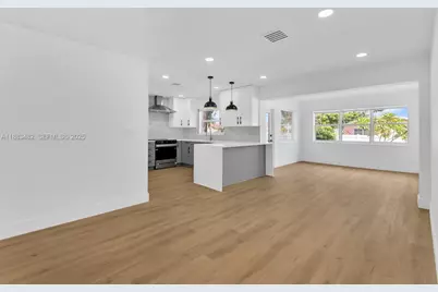 327 SE 2nd Ave, Dania Beach, FL 33004 - Photo 10