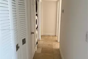 400 Kings Point Dr, Sunny Isles Beach, FL 33160 - Photo 22