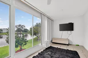 2009 N Farnham N, Deerfield Beach, FL 33442 - Photo 6