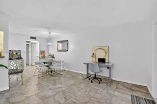 2009 N Farnham N, Deerfield Beach, FL 33442 - Photo 10