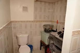 10661 SW 108th Ave, Miami, FL 33176 - Photo 8