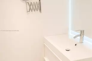 1780 NE 191st St, Miami, FL 33179 - Photo 10