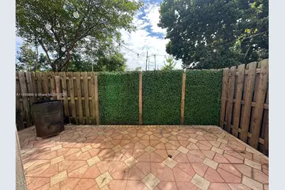 10413 NW 82nd St #9, Doral, FL 33178 - Photo 18