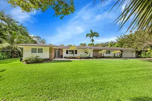 10110 SW 66th St, Miami, FL 33173 - Photo 2