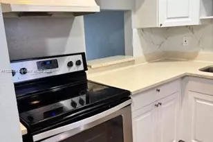 [Address not provided], Fort Lauderdale, FL 33334 - Photo 18