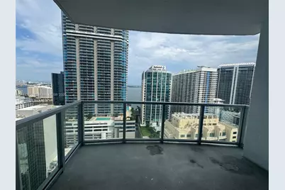 1060 Brickell Ave #3005, Miami, FL 33131 - Photo 10
