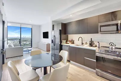 398 NE 5th St #2410, Miami, FL 33132 - Photo 4