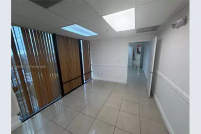 4445 W 16th Ave #605, Hialeah, FL 33012 - Photo 20