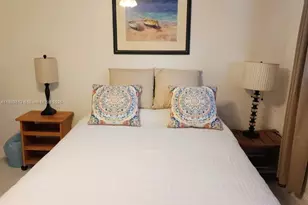 11960 NE 19th Dr, North Miami, FL 33181 - Photo 6