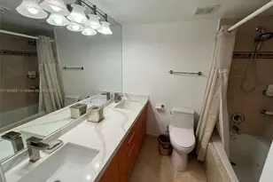 100 Lincoln Rd, Miami Beach, FL 33139 - Photo 22