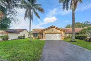 2928 NW 94th Ave, Coral Springs, FL 33065 - Photo 2