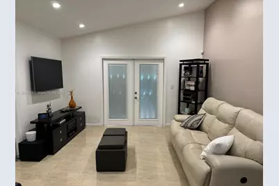 18864 NW 89th Ct #18864, Hialeah, FL 33018 - Photo 12