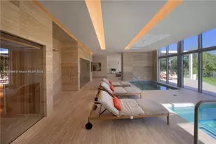 16385 Biscayne Blvd, North Miami Beach, FL 33160 - Photo 10