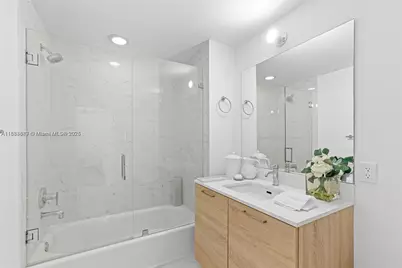 16385 Biscayne Blvd #1717, North Miami Beach, FL 33160 - Photo 42