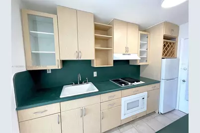 1100 11th St #302, Miami Beach, FL 33139 - Photo 6