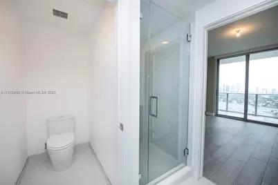 16385 Biscayne Blvd #2616, North Miami Beach, FL 33160 - Photo 18