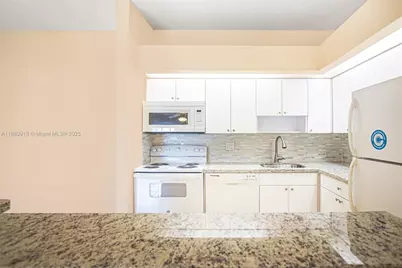 9711 W McNab Rd #203, Tamarac, FL 33321 - Photo 10