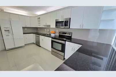 18051 Biscayne Blvd #1204, Aventura, FL 33160 - Photo 8