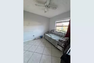 142 NW 91st Ave #104, Pembroke Pines, FL 33024 - Photo 6