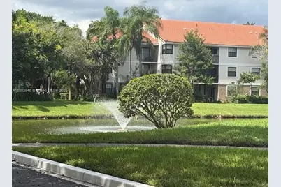 10161 W Sunrise Boulevard #104, Plantation, FL 33322 - Photo 1