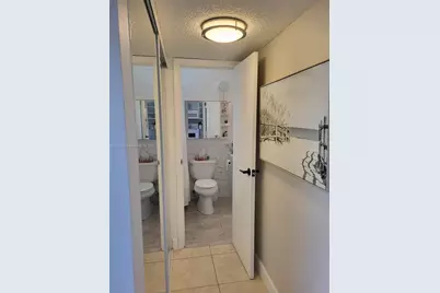 4700 NW 35th St #610, Lauderdale Lakes, FL 33319 - Photo 14