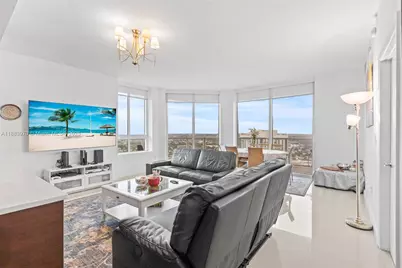 1900 N Bayshore Dr #4018, Miami, FL 33132 - Photo 12