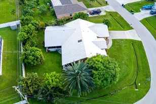 6958 NW Hartney Way, Port Saint Lucie, FL 34983 - Photo 2