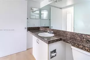 19601 E Country Club Dr, Aventura, FL 33180 - Photo 26