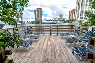 19601 E Country Club Dr, Aventura, FL 33180 - Photo 34