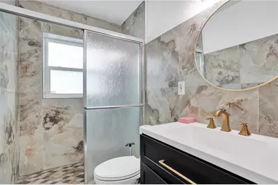 320 N 71st Ave, Hollywood, FL 33024 - Photo 4