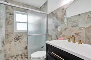 320 N 71st Ave, Hollywood, FL 33024 - Photo 4