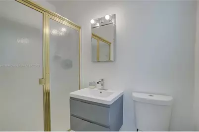 2601 NE 11th Ct, Fort Lauderdale, FL 33304 - Photo 36