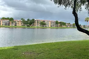 6011 Coral Lake Dr, Margate, FL 33063 - Photo 4