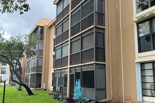 6011 Coral Lake Dr, Margate, FL 33063 - Photo 2