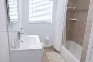 1435 Grant St, Hollywood, FL 33020 - Photo 10