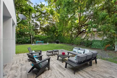 412 Zamora Ave, Coral Gables, FL 33134 - Photo 20