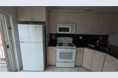 6873 W 36th Ave #202, Hialeah, FL 33018 - Photo 10