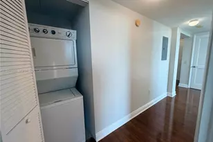 2641 N Flamingo Rd, Sunrise, FL 33323 - Photo 26