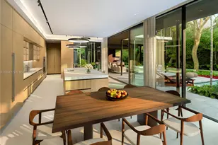 1725 S Bayshore Dr, Miami, FL 33133 - Photo 12