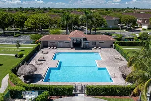 2229 SE 25th Ave, Homestead, FL 33035 - Photo 2