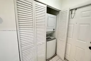 10453 NW 11th St, Pembroke Pines, FL 33026 - Photo 16