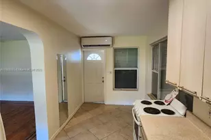 1843 Wiley St, Hollywood, FL 33020 - Photo 4